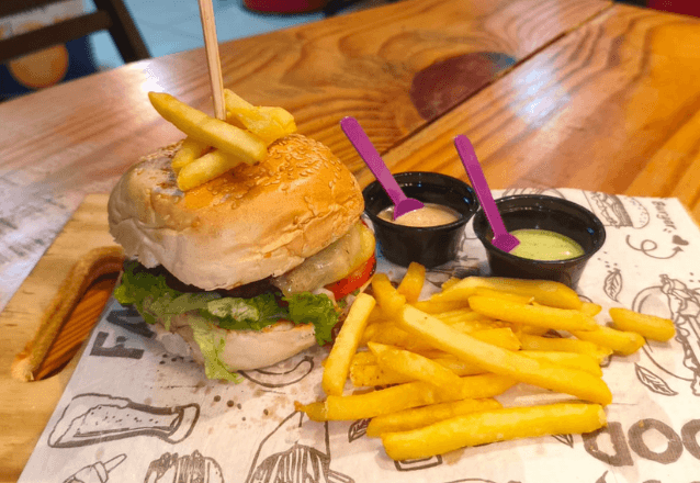 Açailândia Parangaba - Smash Burguer, de R$19,90 por R$14,90!