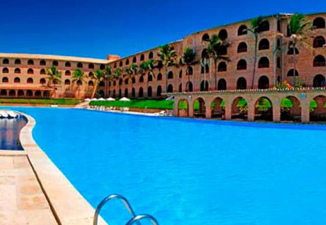 COLISEUM BEACH RESORT  - Até 4 diárias para 2 pessoas, a partir de R$2.962,50