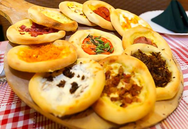 La Pasta Conjunto Ceará - Rodízio Massas, Pizzas e Esfirras no La Pasta Conj. Ceará, por R$46,90