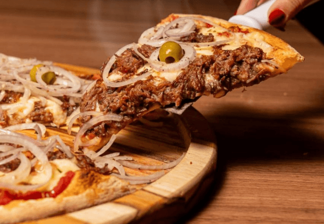 Mundo Animal  - 1 Rodízio de Pizza para 01 Adulto e 01 Criança até 03 anos por R$54,90